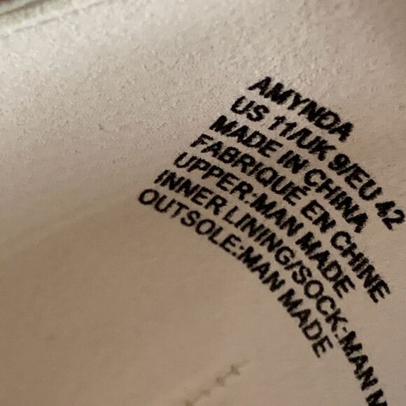 JUSTFAB Amymda Size 11 white flat sandals. NEW - Picture 8 of 9